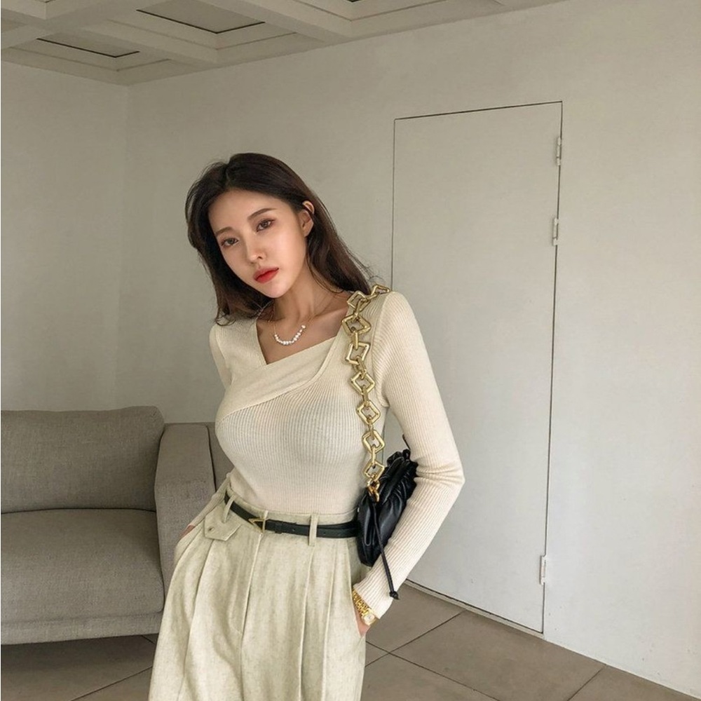 🥰😍Balenciaga style  NEW knitted  Cream Long Sleeve Top